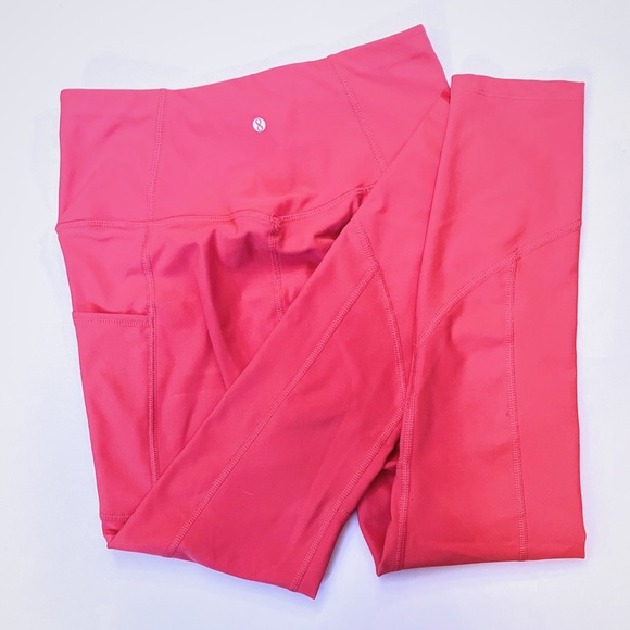 Layer 8 Womens Active 7/8 Pieced Leggings with Pockets - Picture 2 of 4